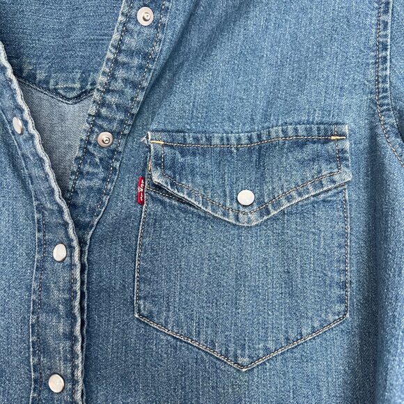 Levi's Denim Button Down size xs - Picture 3 of 4